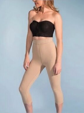 Beige High-Waist Shape Wear Compression Capri’s